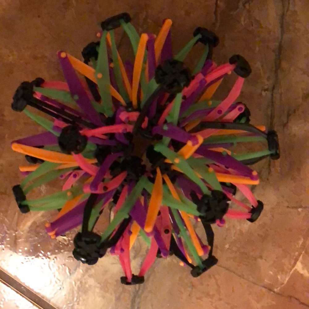 Ball frisbee